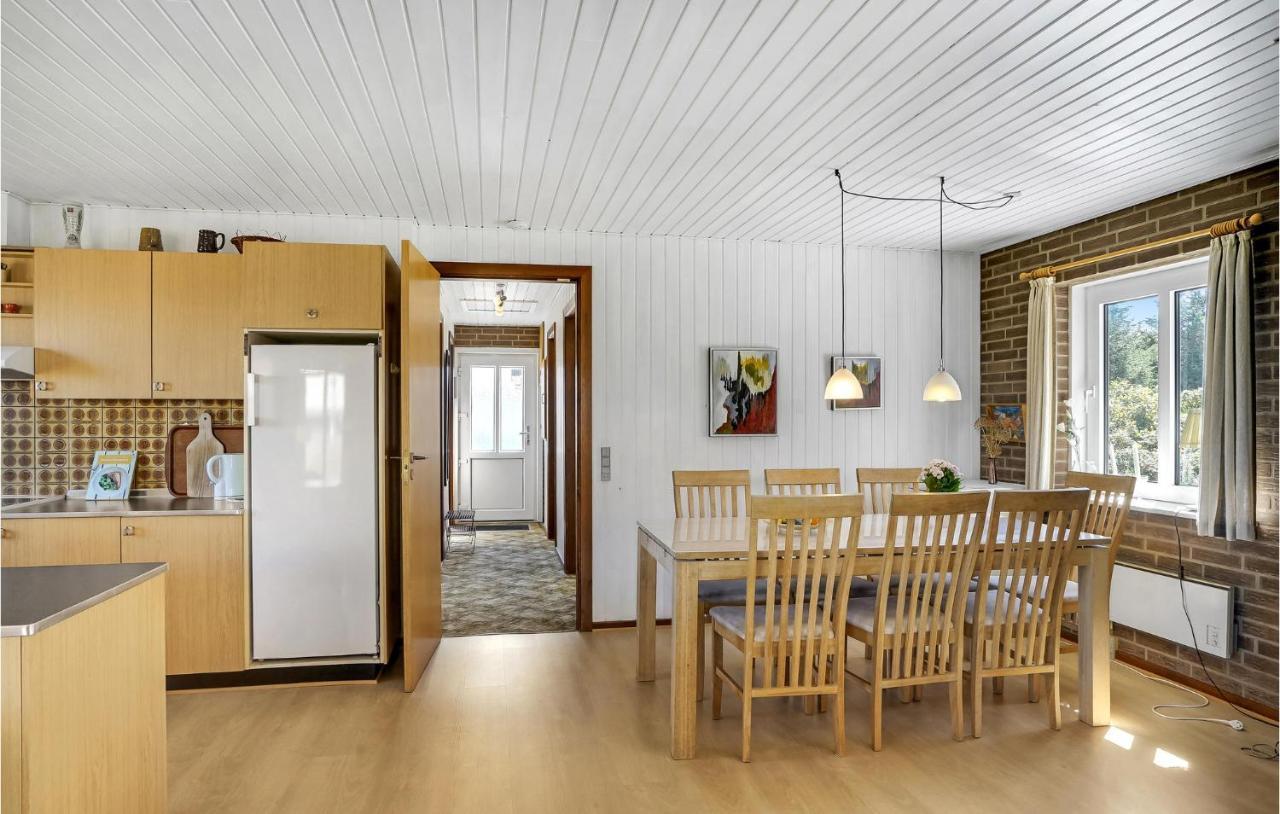 Cozy Home In Thisted With Wifi Klitmøller Extérieur photo